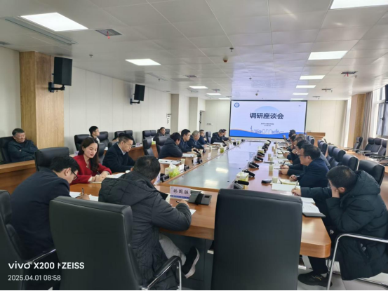 校长廖永安来绿帽社
调研